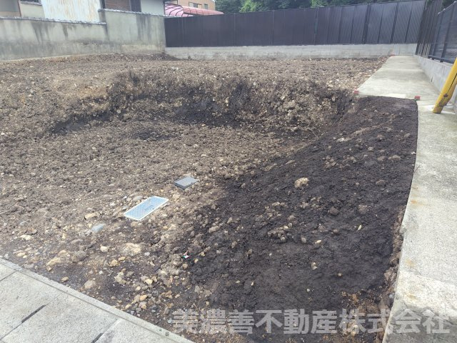 ６４２７２　岐阜市野一色4丁目土地の外観