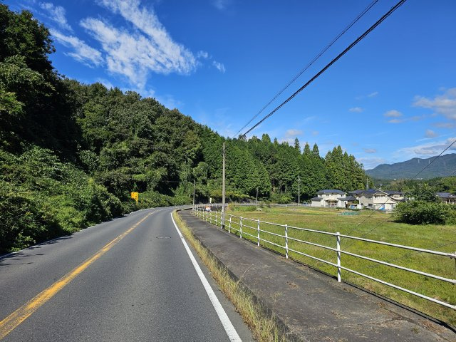 瑞浪市稲津町小里の売地の前面道路含む現地写真