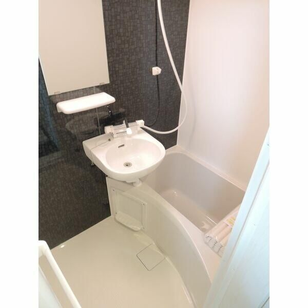 シャンブル大泉学園の浴室