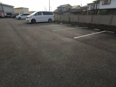 【駐車場】 | メイプルリーフ Ａ | 駐車場