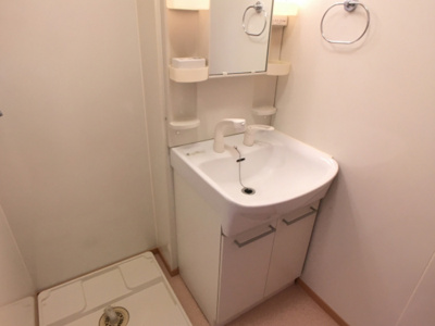 【洗面所】 | メイプルリーフ Ａ | 洗面所