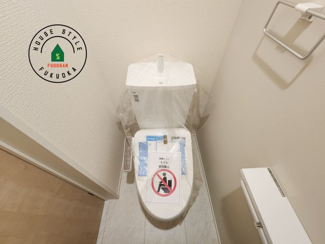 福岡市西区拾六町3丁目第1-3棟（3号棟）のトイレ|温水洗浄便座を完備しております。2ヶ所にトイレがあるのは朝の慌ただしい時間も安心です。