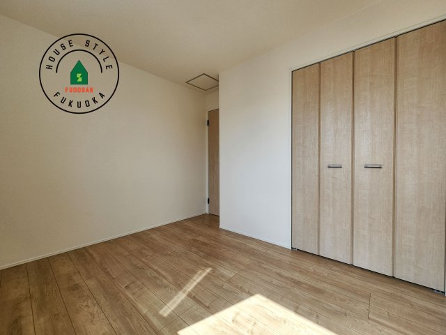 福岡市西区拾六町3丁目第1-3棟（3号棟）の子供部屋|採光良好な洋室は全居室、複層ガラスの遮熱効果と断熱効果で、一年中快適に過ごせます。