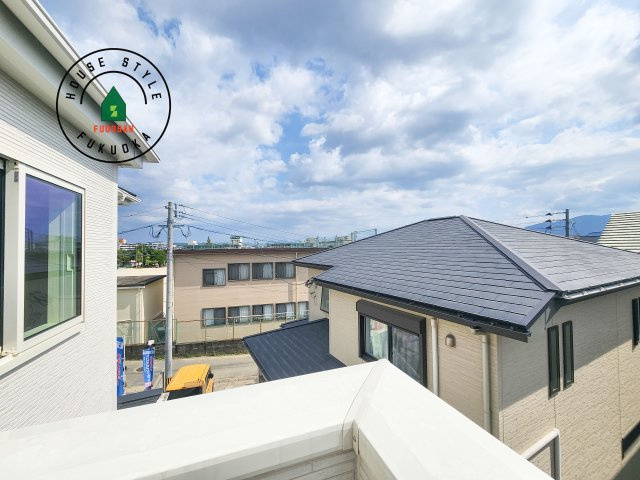 福岡市西区拾六町3丁目第1-3棟（3号棟）の展望|窓から緑が見える物件も魅力的です。