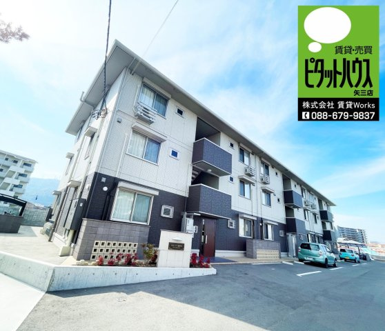 セレーノ南田宮の外観