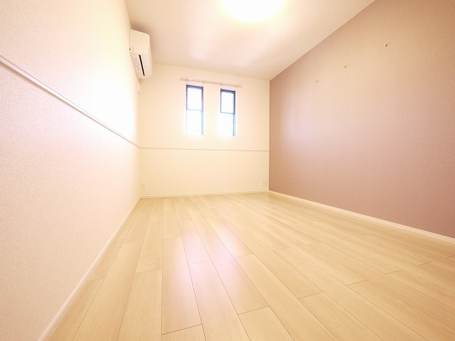 ルナ　ハイツⅤの居間・リビング