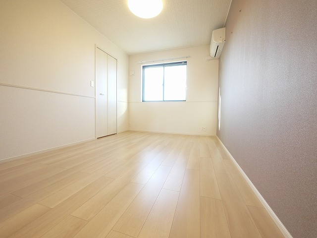 ルナ　ハイツⅤの洋室