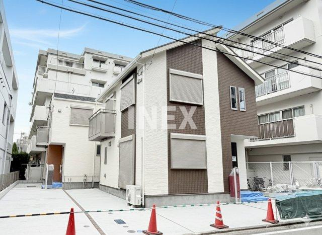 横浜市港北区大倉山５丁目の一戸建ての外観