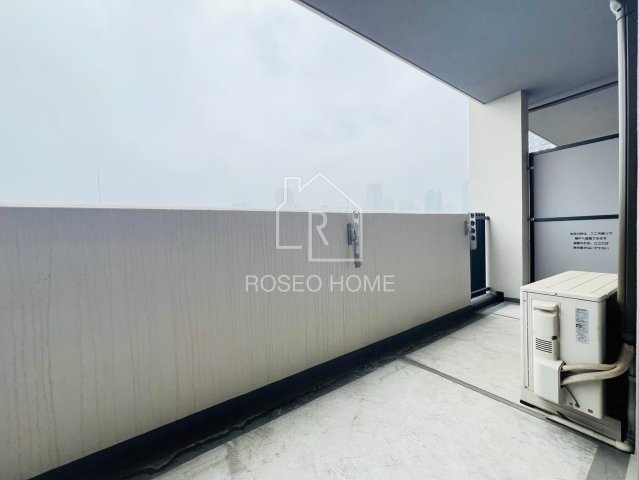 エスヴェール北梅田のバルコニー