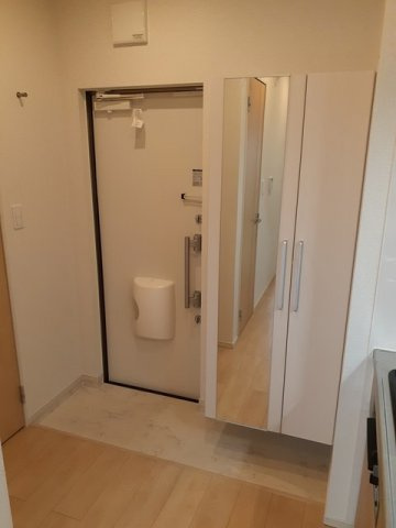 ココ　アムールの玄関|収納もある玄関です