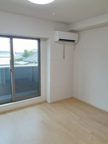 ココ　アムールの洋室