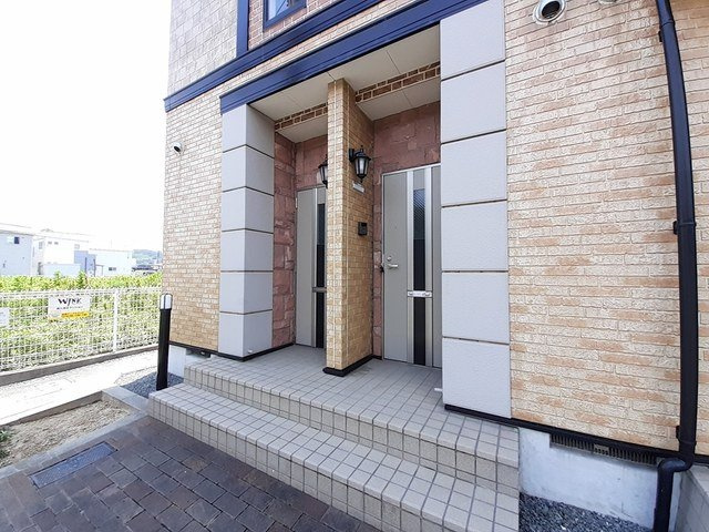 クワイエット　アベニューのエントランス