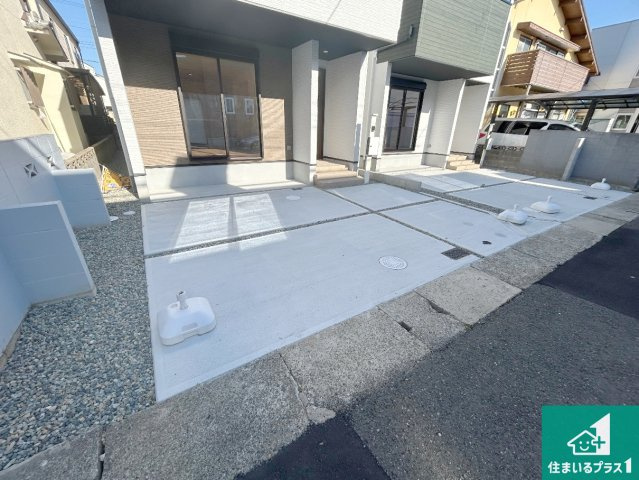 伊丹市池尻　第1期　新築一戸建ての駐車場|駐車スペース！散水栓があるので、こまめに愛車を洗えます！