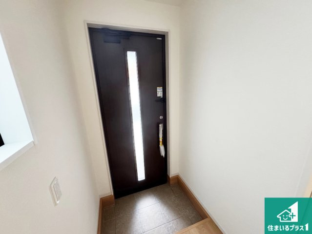 伊丹市池尻　第1期　新築一戸建ての玄関|シューズボックスにはたくさんの靴が収納できるので玄関周りはいつもスッキリ！ご家族が増えても安心！