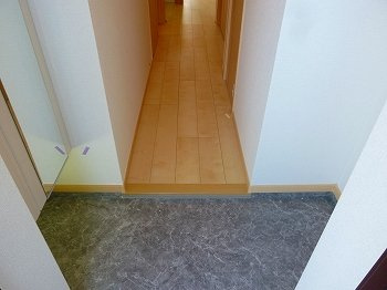 ポーシェガーデン５の玄関