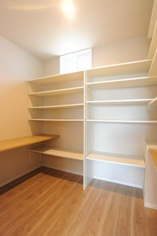 中越2丁目　中古住宅の収納