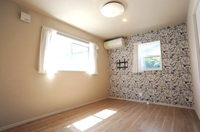 中越2丁目　中古住宅の洋室|1階洋室