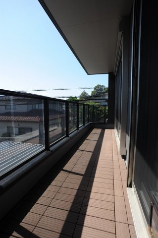 中越2丁目　中古住宅のバルコニー