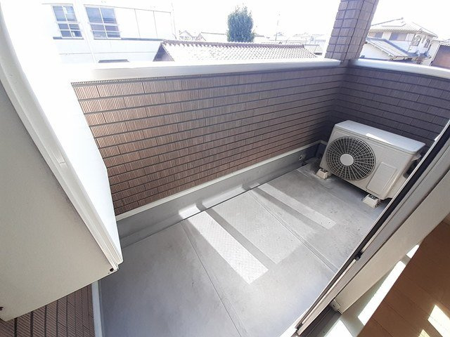 アサノ・モノカーメラのバルコニー