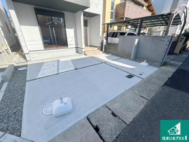 伊丹市池尻　第1期　新築一戸建ての駐車場|駐車スペース！散水栓があるので、こまめに愛車を洗えます！