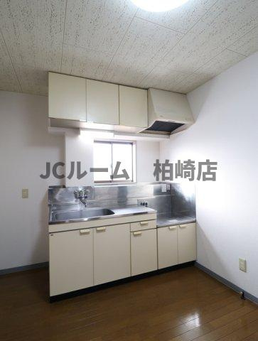 柏崎市豊町のアパートのキッチン