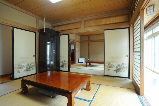 長野市大字若槻団地の中古一戸建の和室