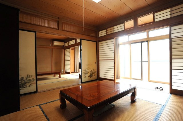 長野市大字若槻団地の中古一戸建の和室