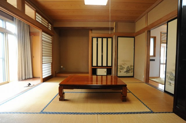 長野市大字若槻団地の中古一戸建の和室