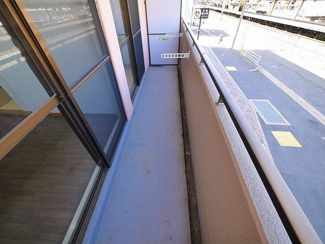 タワーア・ラ・モードのバルコニー|開放的で明るい空間を演出してくれるバルコニーです