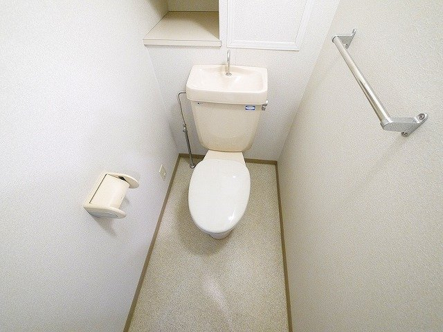 タワーア・ラ・モードのトイレ|コンパクトで使いやすいトイレです