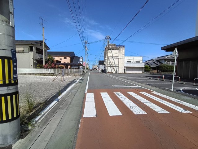 西条市三津屋182-21　売土地の周辺