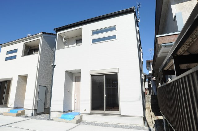 三輪6丁目　新築建売2号棟の外観