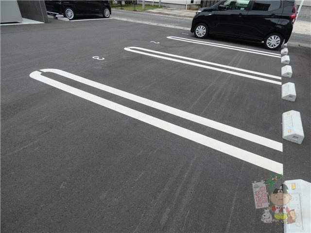 ラシュレ大元の駐車場