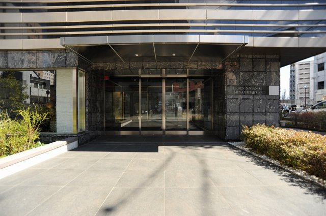 レーベン長野南千歳の外観|06/28 09:16