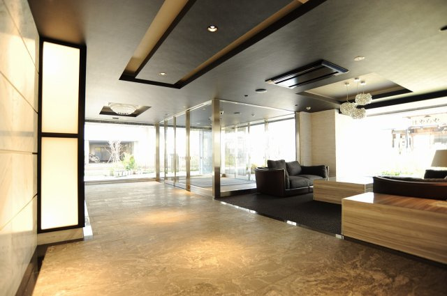 レーベン長野南千歳のエントランス|06/28 09:16