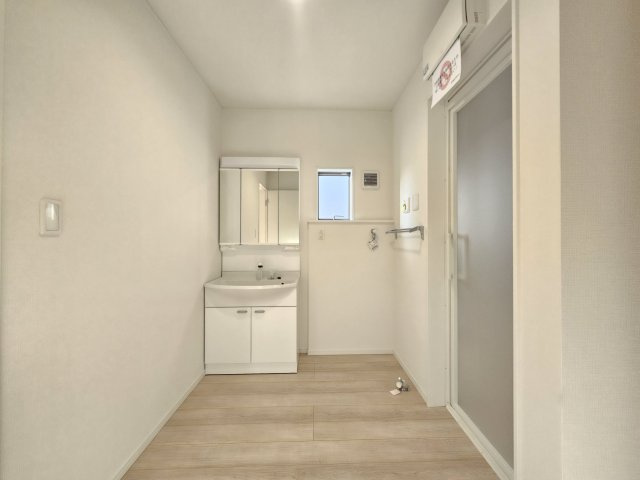 瑞浪市下沖町第４の独立洗面台