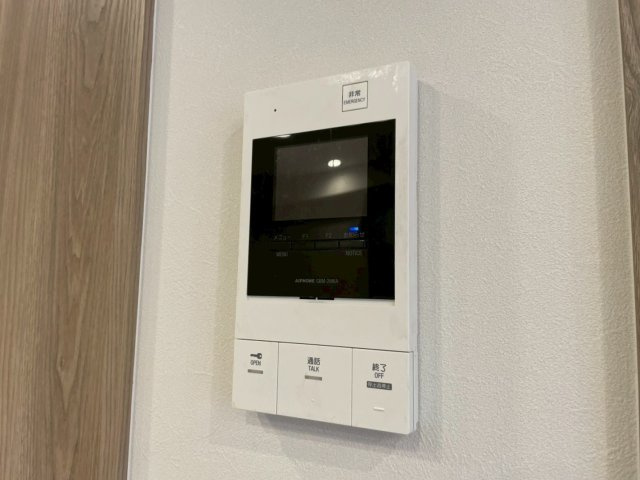 レーベンハイム下赤塚の防犯設備|来客時に便利な、モニター付きインターホン。