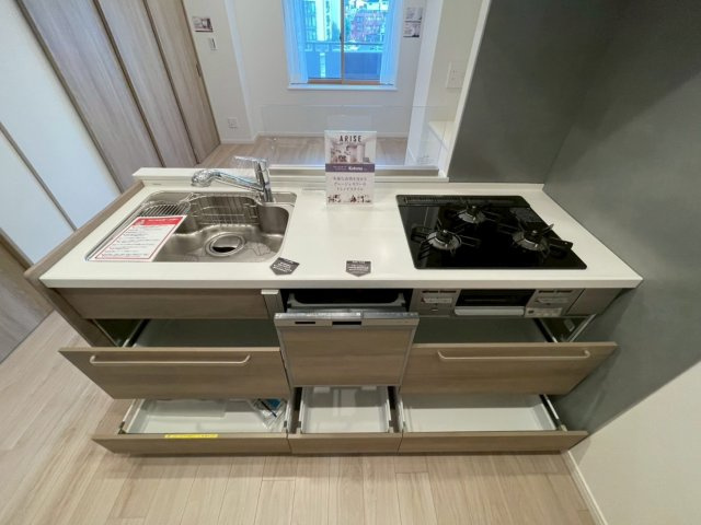 レーベンハイム下赤塚のキッチン|ビルトインタイプの食洗機付き！家事の時間と、手洗いに比べて使用水量も軽減します！