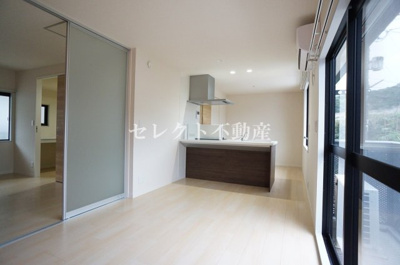 【居間・リビング】 | フローラル古城 A棟 | 【フローラル古城 A棟】