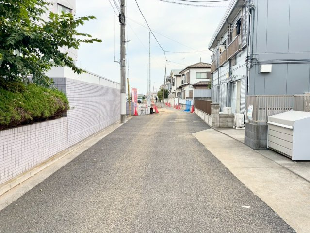 練馬区田柄2丁目　建築条件無し売地　残1区画の前面道路含む現地写真|現地写真(2025.10.13撮影)

現地ご見学希望・資料請求などお気軽にお問い合わせ下さい！
03-5990-5201