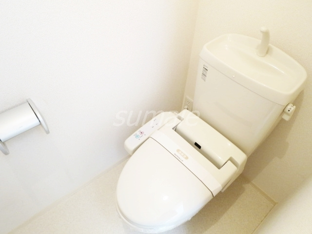 レグルスのトイレ|温水洗浄便座付きです☆