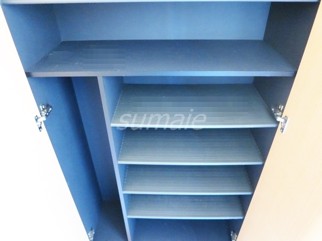 レグルスの玄関|下駄箱の中は、この様になっております☆