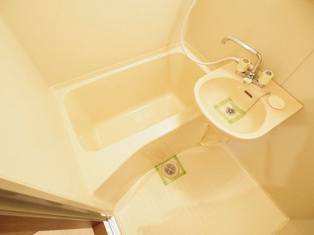 カサーレ三ケ森の浴室