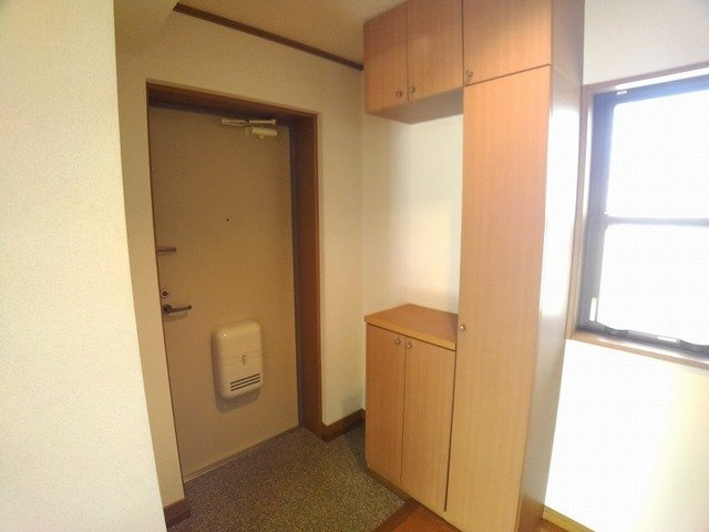 フリーアメニティＡＯＹＡＭＡの玄関