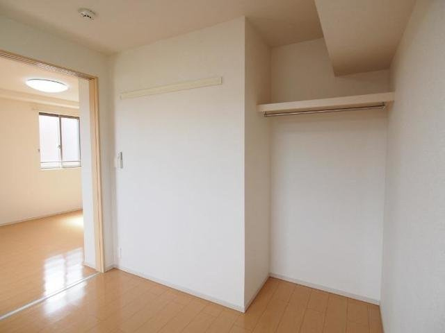 サンシャイン　レジデンスの収納