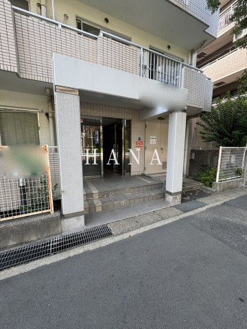 エムジーレジデンスのエントランス