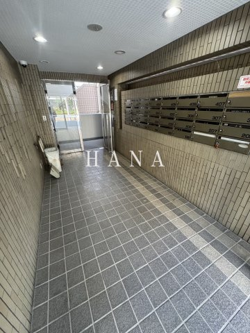 エムジーレジデンスのエントランス