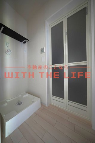 仮）上津町新築アパート【キャッシュバック対象物件】の洗面所|明るい洗面所です