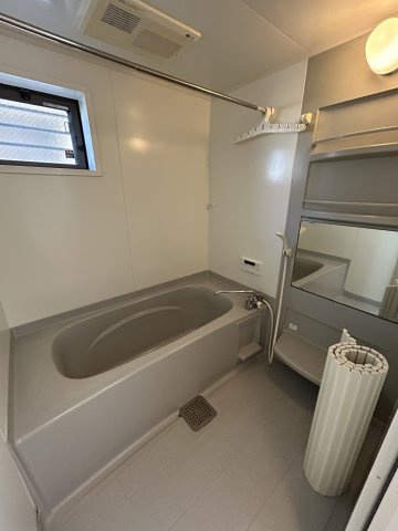 フォレスト枝吉の浴室