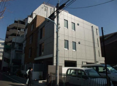 【外観】 | クアドール高円寺 | 鉄筋コンクリート造のがっちりとした建物。